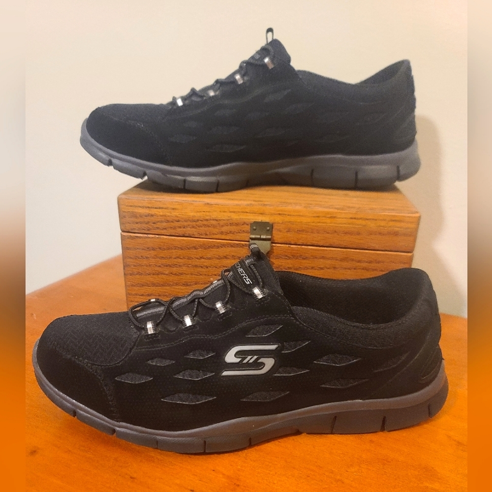 Skechers Air Cooled Memory Foam Slip-on Shoes Black Size 10
